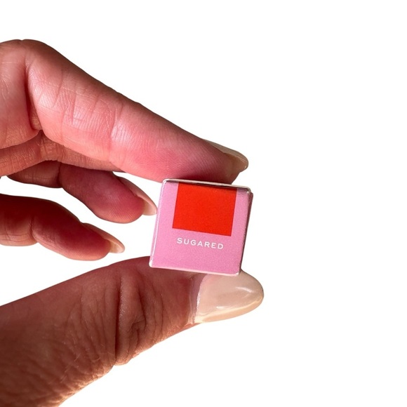 Jaclyn Cosmetics Poutspoken Lipstick Shade Sugared NIB NEW .12 fl oz - Picture 2 of 7